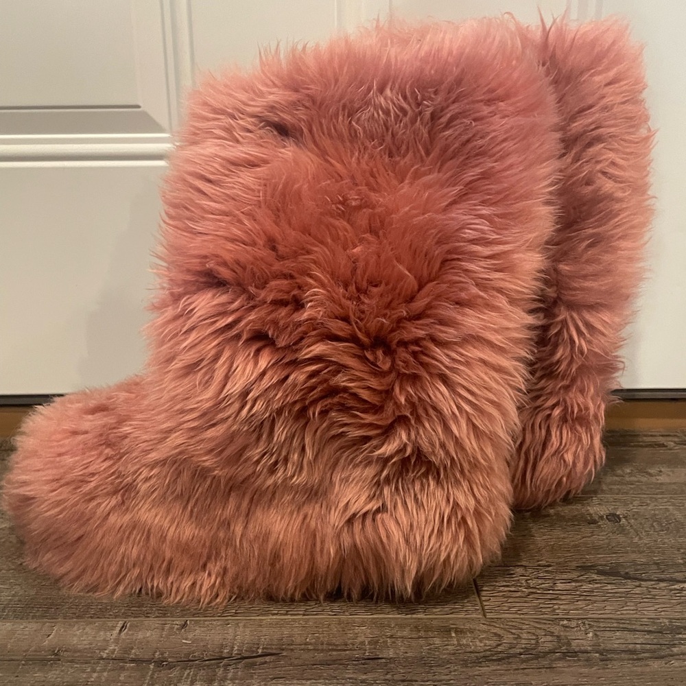 UGG Pink fluff momma fur boots